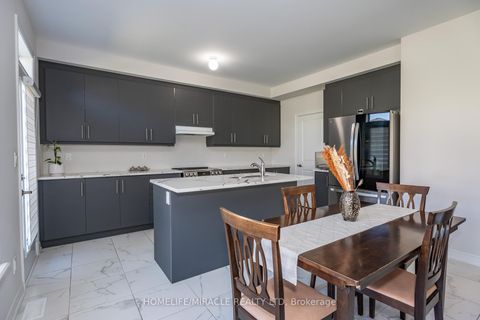 Photo 15 at 5 Ainslie Hill Crescent, Sutton & Jackson's Point, Georgina