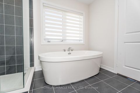 Photo 26 at 5 Ainslie Hill Crescent, Sutton & Jackson's Point, Georgina
