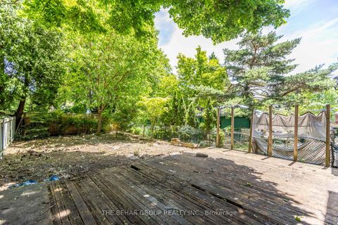 Photo 9 at 313 Sunnyside Avenue, Swansea, Toronto