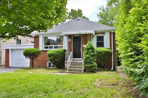 Photo 1 at 33 Regina Avenue, Lawrence, Toronto
