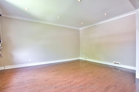 Photo 7 at 33 Regina Avenue, Lawrence, Toronto