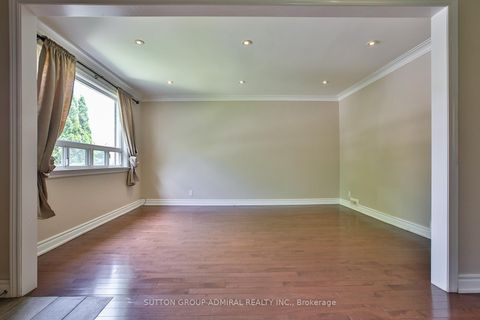 Photo 10 at 33 Regina Avenue, Lawrence, Toronto