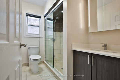 Photo 18 at 33 Regina Avenue, Lawrence, Toronto
