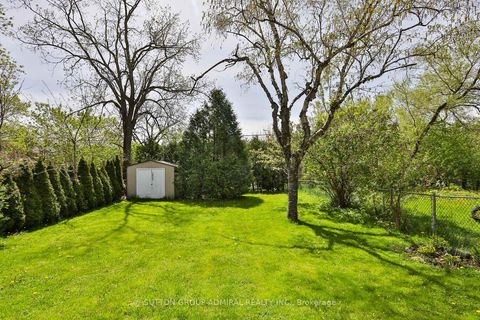 Photo 34 at 33 Regina Avenue, Lawrence, Toronto