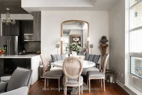 Photo 3 at 803 - 23 Brant Street, Waterfront Communities C1, Toronto