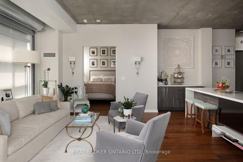 Photo 5 at 803 - 23 Brant Street, Waterfront Communities C1, Toronto