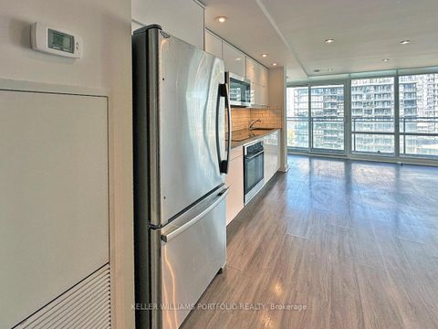 Photo 2 at 1618 - 4K Spadina Avenue, Waterfront Communities C1, Toronto