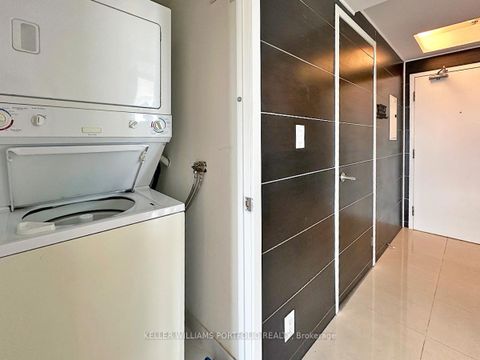 Photo 6 at 1618 - 4K Spadina Avenue, Waterfront Communities C1, Toronto
