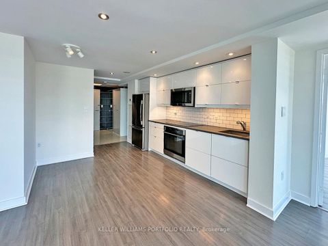 Photo 11 at 1618 - 4K Spadina Avenue, Waterfront Communities C1, Toronto
