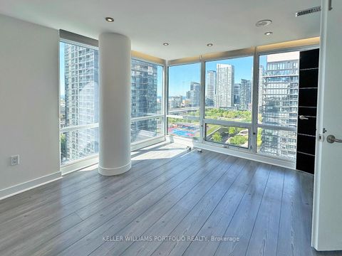 Photo 19 at 1618 - 4K Spadina Avenue, Waterfront Communities C1, Toronto