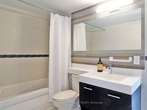 Photo 21 at 1618 - 4K Spadina Avenue, Waterfront Communities C1, Toronto