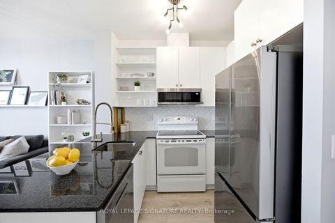 Photo 15 at 923 - 120 Dallimore Circle, Don Mills, Toronto