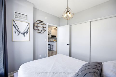 Photo 17 at 923 - 120 Dallimore Circle, Don Mills, Toronto