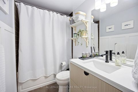 Photo 18 at 923 - 120 Dallimore Circle, Don Mills, Toronto