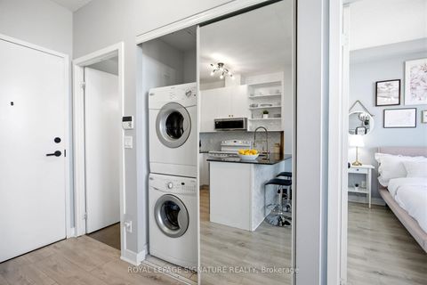 Photo 19 at 923 - 120 Dallimore Circle, Don Mills, Toronto