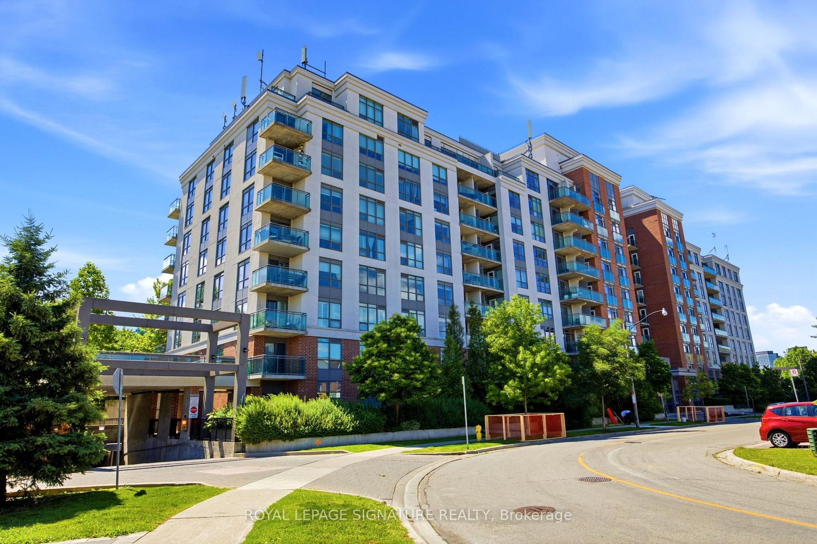 923 - 120 Dallimore Circle, Don Mills, Toronto 
