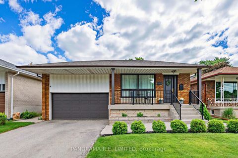 Photo 2 at 60 Norgrove Crescent, Richview, Toronto