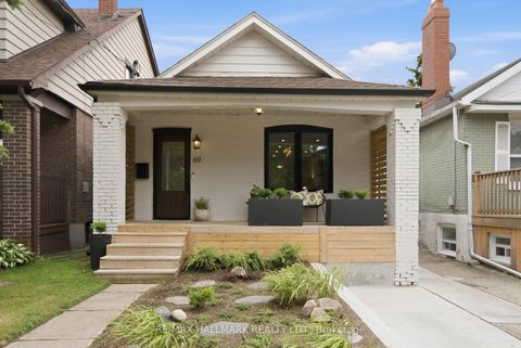 Photo 1 at 69 Gatwick Avenue, Lumsden, Toronto