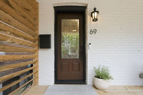 Photo 5 at 69 Gatwick Avenue, Lumsden, Toronto