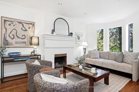 Photo 2 at 34 Tennis Crescent, North Riverdale, Toronto