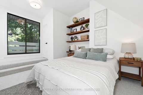 Photo 34 at 34 Tennis Crescent, North Riverdale, Toronto