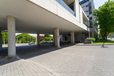 Photo 3 at 207 - 1050 The Queensway, City Centre West, Toronto