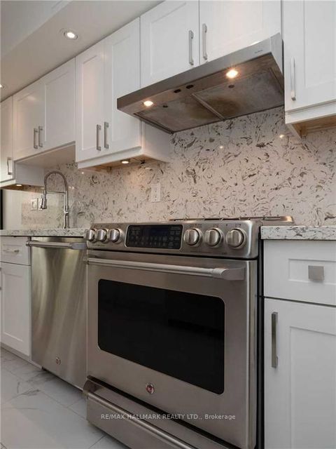 Photo 18 at 404 - 251 Queens Quay W, Waterfront Communities C1, Toronto