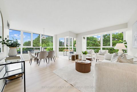 Photo 10 at 206B - 3231 Eglinton Avenue E, Scarborough Village, Toronto