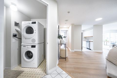 Photo 15 at 206B - 3231 Eglinton Avenue E, Scarborough Village, Toronto