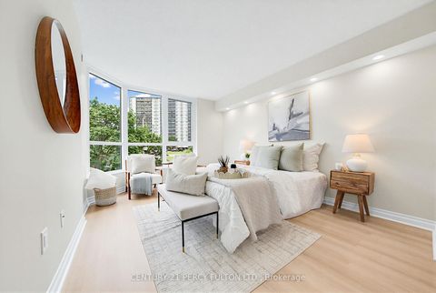 Photo 16 at 206B - 3231 Eglinton Avenue E, Scarborough Village, Toronto
