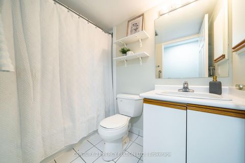 Photo 22 at 206B - 3231 Eglinton Avenue E, Scarborough Village, Toronto