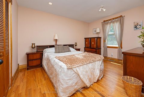 Photo 12 at 3 Sparkhall Avenue, North Riverdale, Toronto