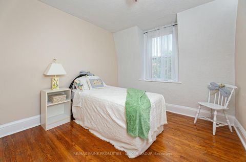 Photo 16 at 3 Sparkhall Avenue, North Riverdale, Toronto