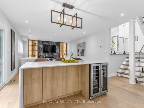 Photo 10 at 27 Silkwood Crescent, Henry Farm, Toronto
