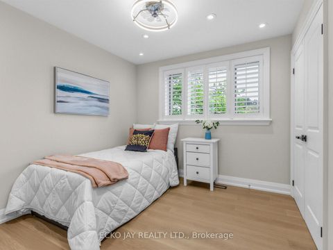 Photo 26 at 27 Silkwood Crescent, Henry Farm, Toronto
