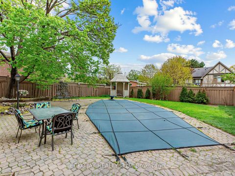 Photo 34 at 27 Silkwood Crescent, Henry Farm, Toronto