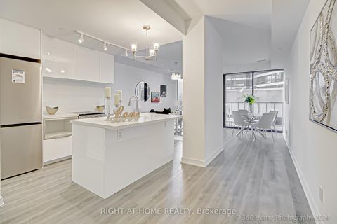 Photo 12 at 203 - 57 St. Joseph Street, Bay Street Corridor, Toronto
