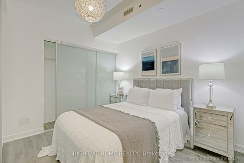Photo 15 at 203 - 57 St. Joseph Street, Bay Street Corridor, Toronto