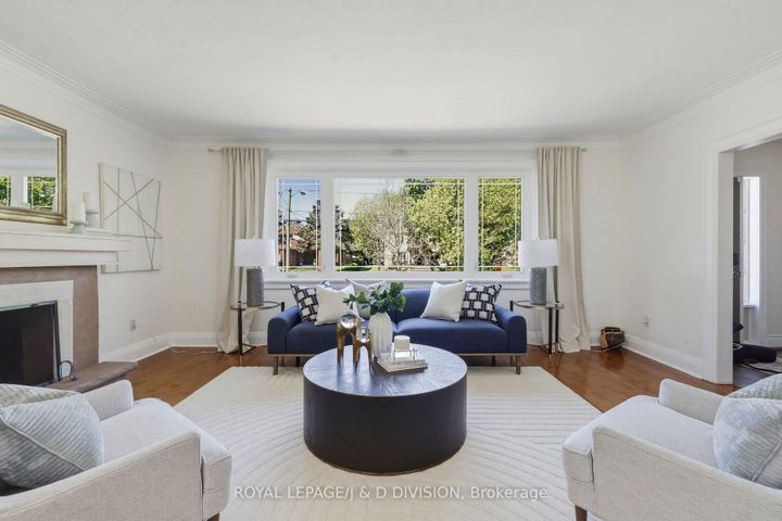 Photo 4 at 111 Warwood Road, City Centre West, Toronto