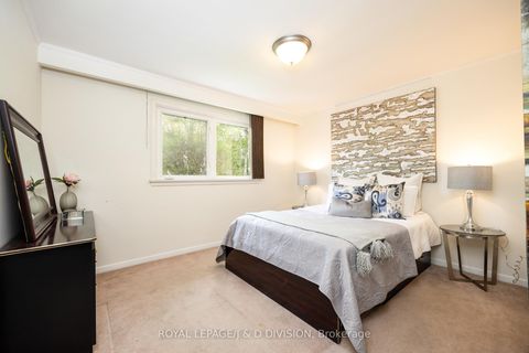 Photo 9 at 48 Greengrove Crescent, Donalda, Toronto