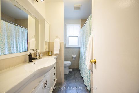 Photo 13 at 48 Greengrove Crescent, Donalda, Toronto