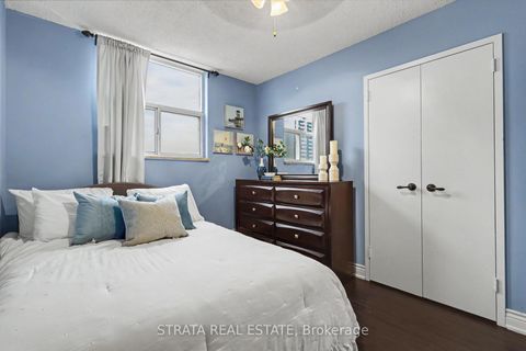 Photo 14 at 715 - 5 Parkway Forest Drive, Henry Farm, Toronto