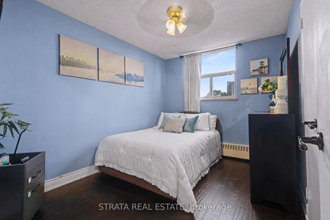 Photo 15 at 715 - 5 Parkway Forest Drive, Henry Farm, Toronto