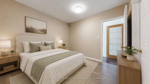 Photo 9 at 128 Northland Avenue, Smythe, Toronto