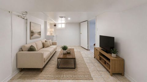 Photo 14 at 128 Northland Avenue, Smythe, Toronto