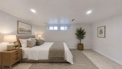 Photo 16 at 128 Northland Avenue, Smythe, Toronto