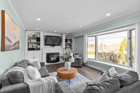 Photo 7 at 823 Essa Road, Holly, Barrie