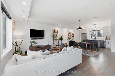 Photo 1 at 11 - 3580 Lake Shore Boulevard W, Long Branch, Toronto