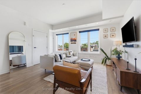 Photo 2 at 11 - 3580 Lake Shore Boulevard W, Long Branch, Toronto