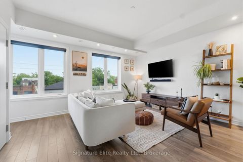 Photo 3 at 11 - 3580 Lake Shore Boulevard W, Long Branch, Toronto